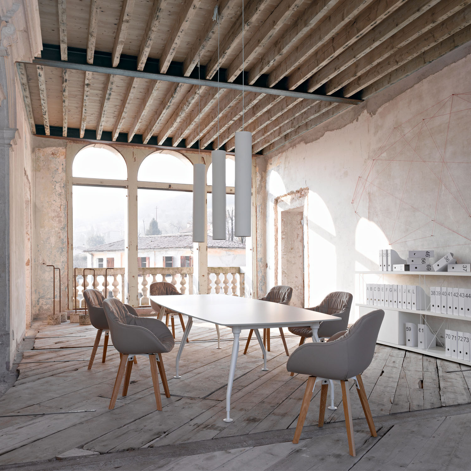Glamour Meeting Tables Glamour Meeting Tables
