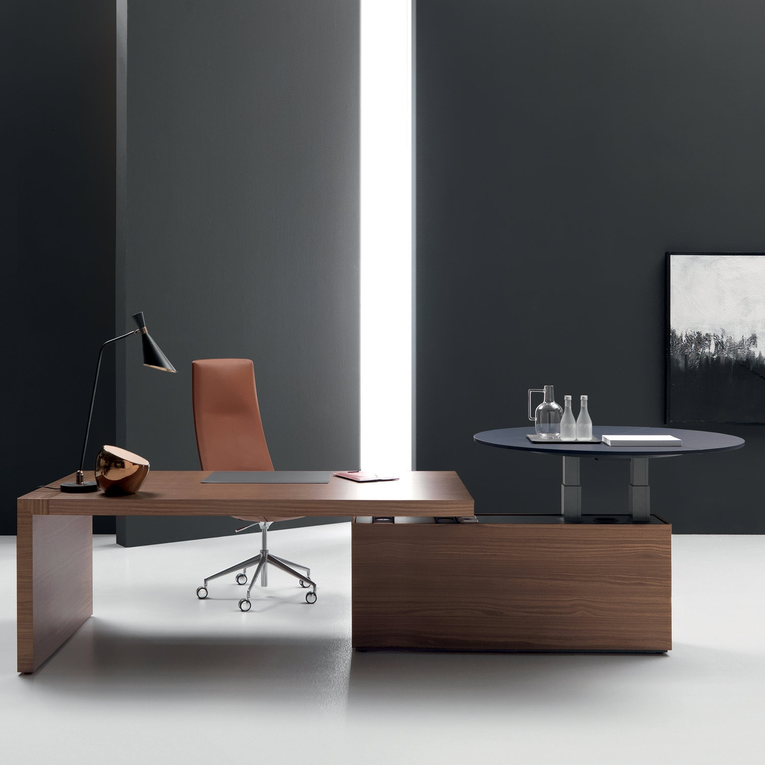 Kyo Sit-Stand Executive Desk Kyo Sit-Stand Executive Desk