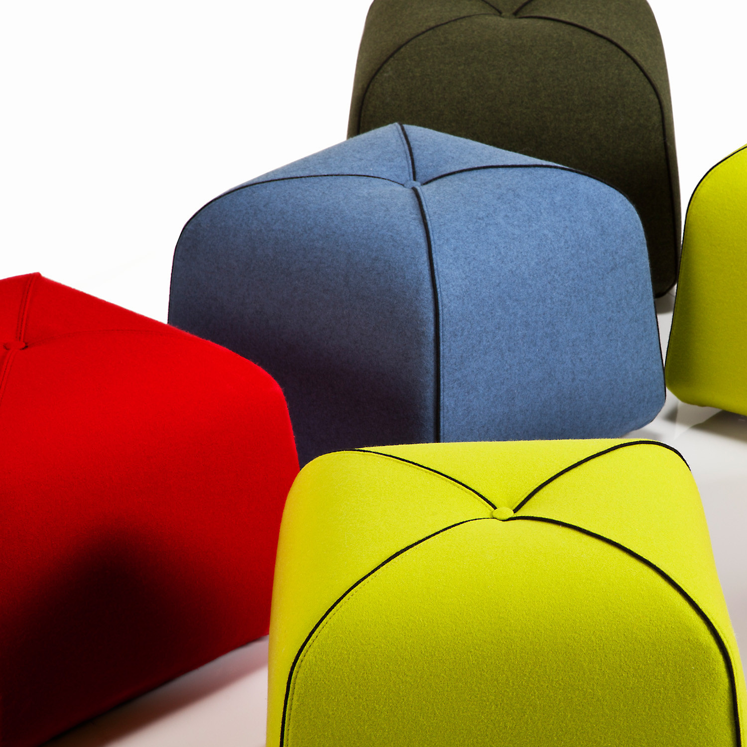 Suri Poufs Suri Poufs