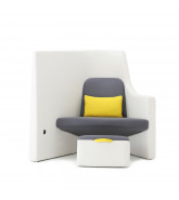 Vee Chair