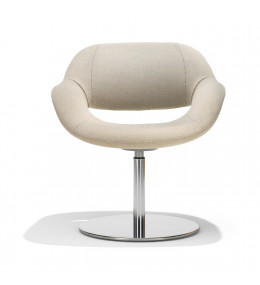 8200 Volpe Armchair with round base plate