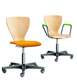 Ahrend 450 School Chairs