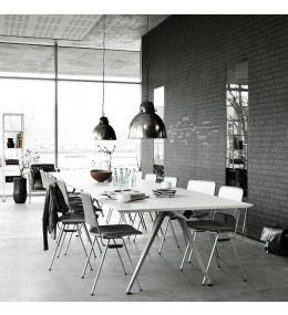 Grip Meeting Table