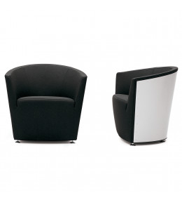 Parentesi Armchair