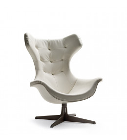 Regina II Armchair