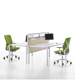 Temptation Four Desks + Sedus Desk Screen