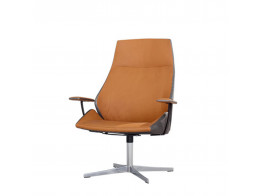 4+ Lounge Swivel Chair