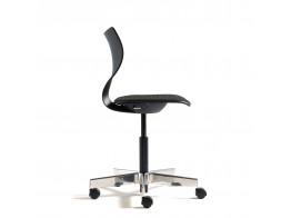 Cobra Swivel Chair 