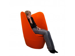 Dixi High Back Privacy Chair