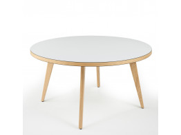 Jura Table