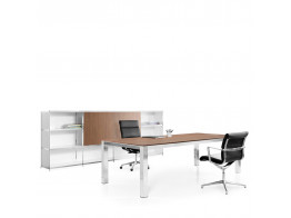 P80 Manager Desk