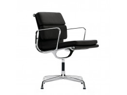 Eames Soft Pad Chair EA208