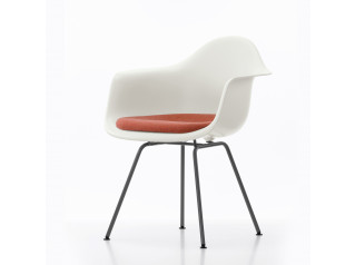 DAX Plastic Armchair