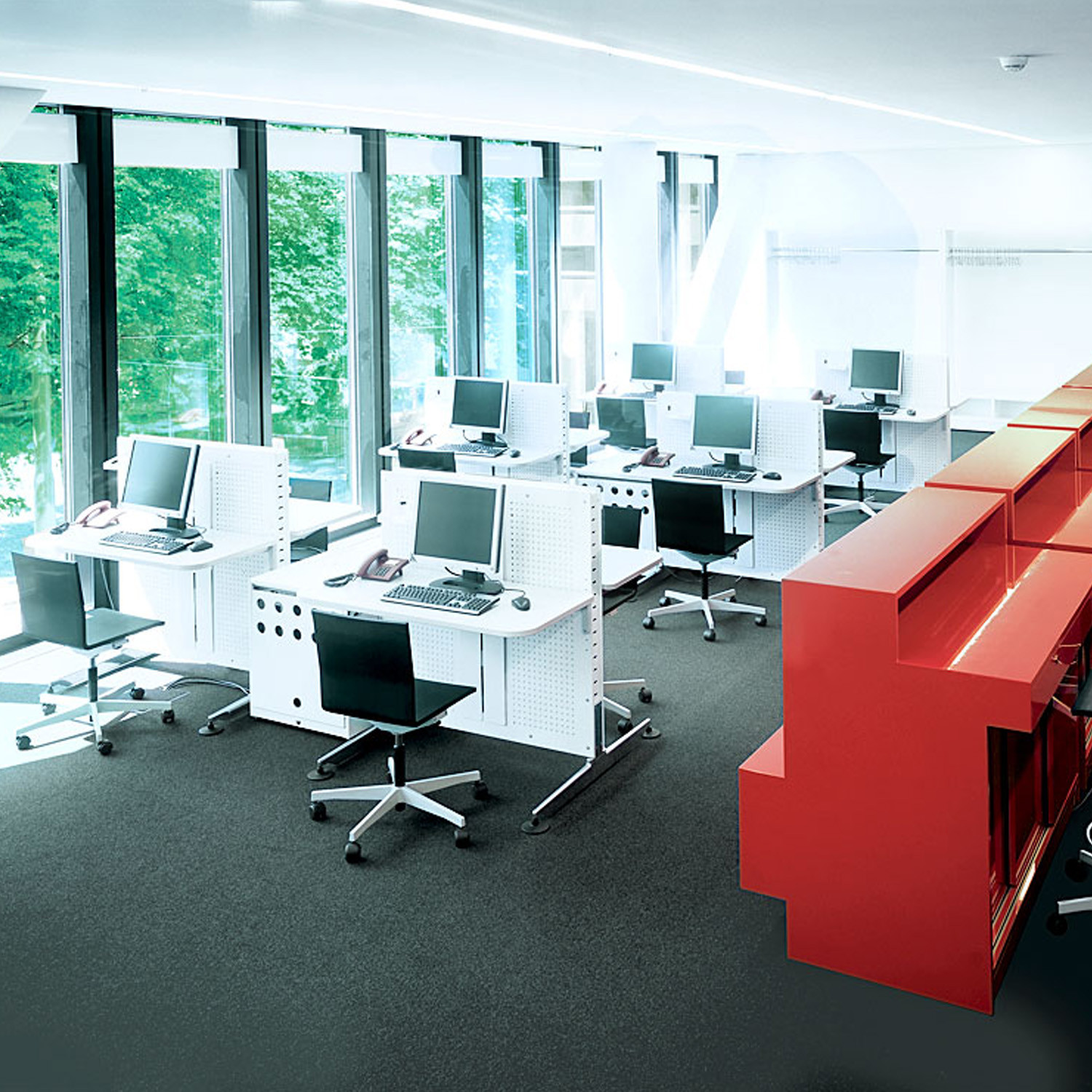 .04 Task Chair by Vitra