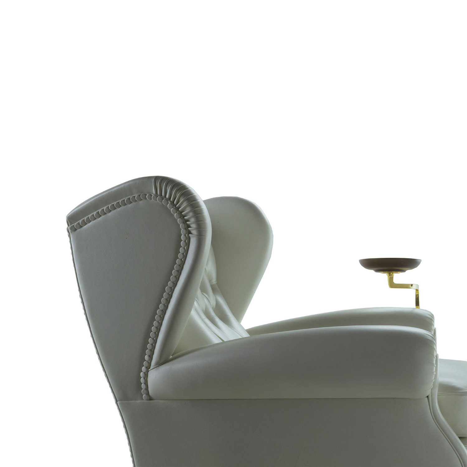 1919 Wingchair with Plate Holder