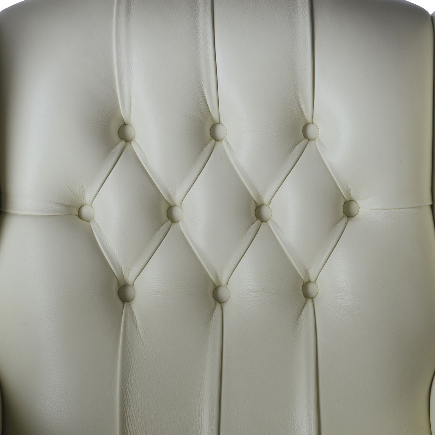 1919 Armchairs Capitonne Detail
