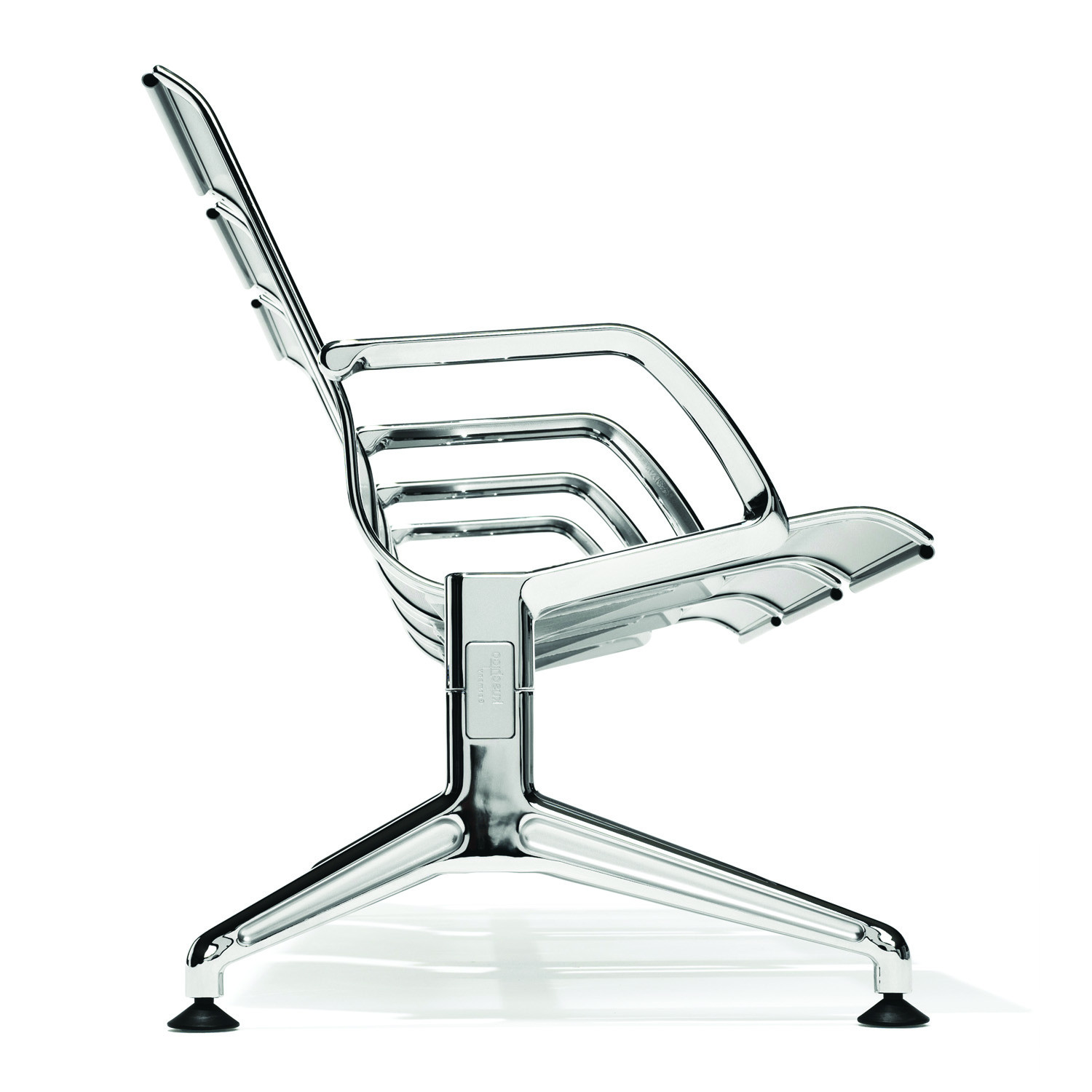 7100 Terminal Seating with armrests