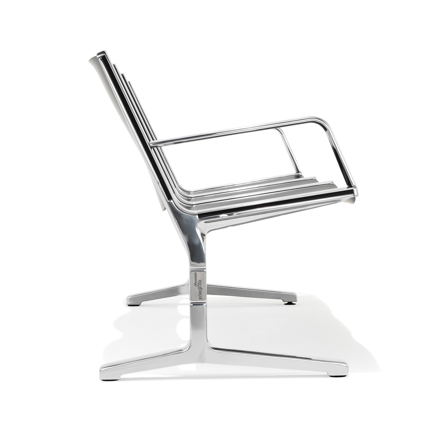 8000 Terminal Bench with armrests