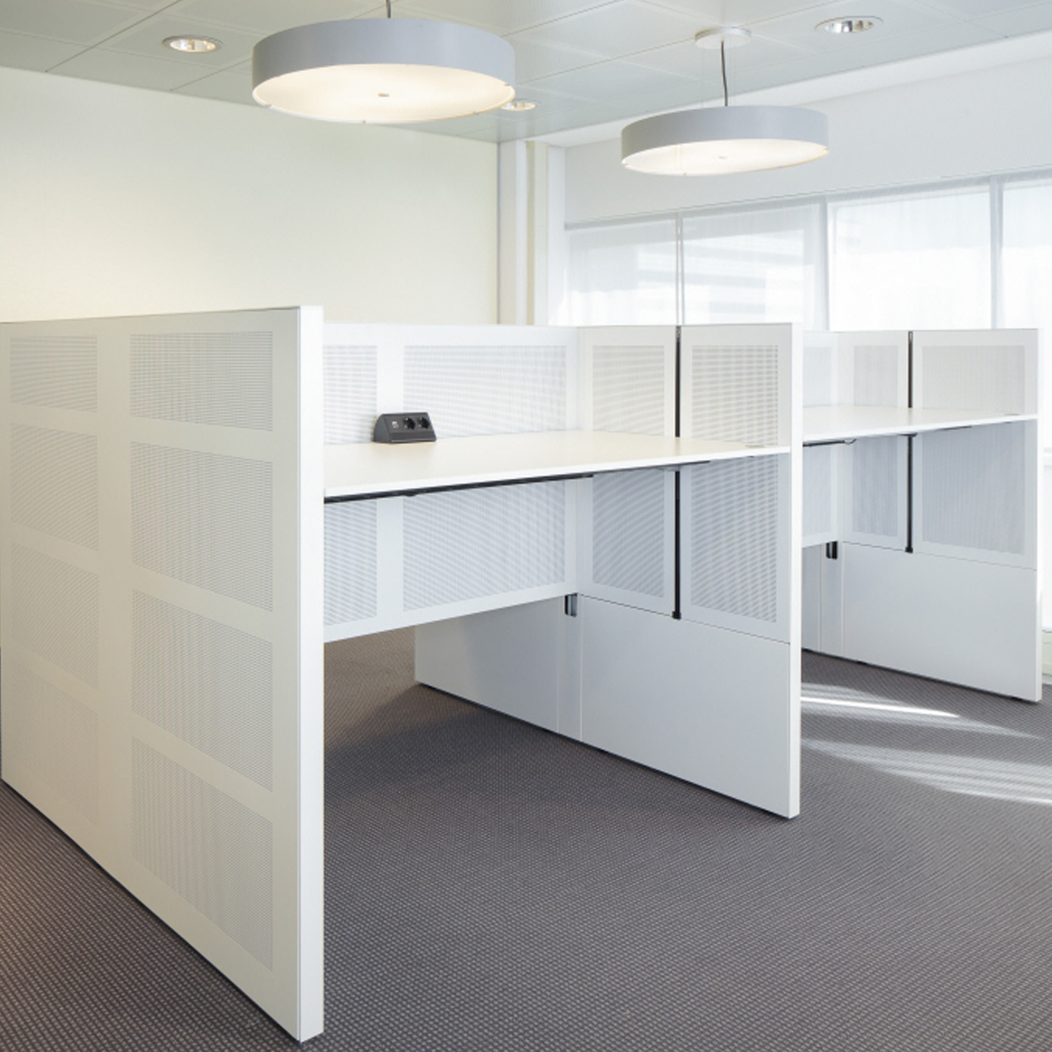 Ahrend Team_Up Height Adjustable Desks 