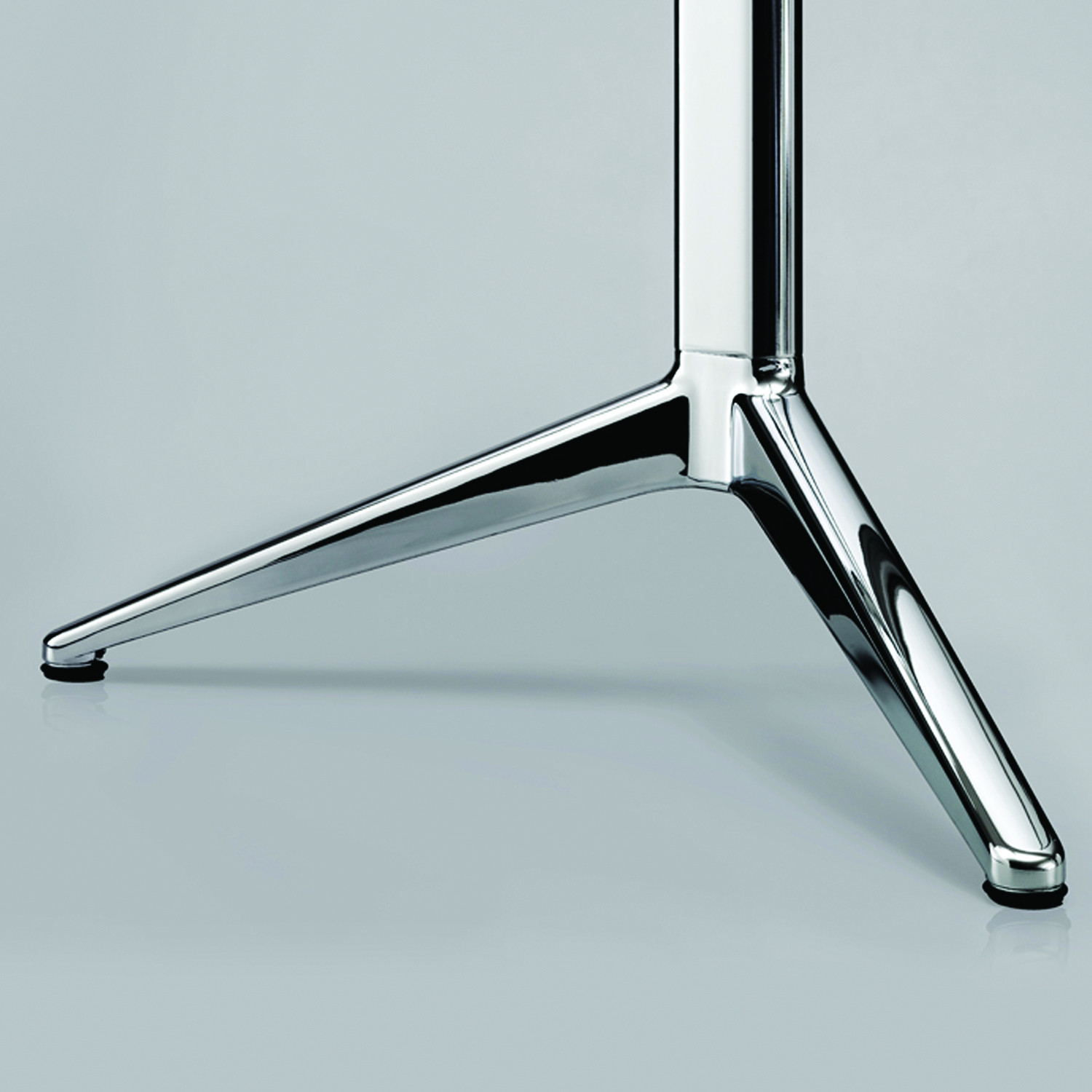 Ahrend 22 Desks Detailled