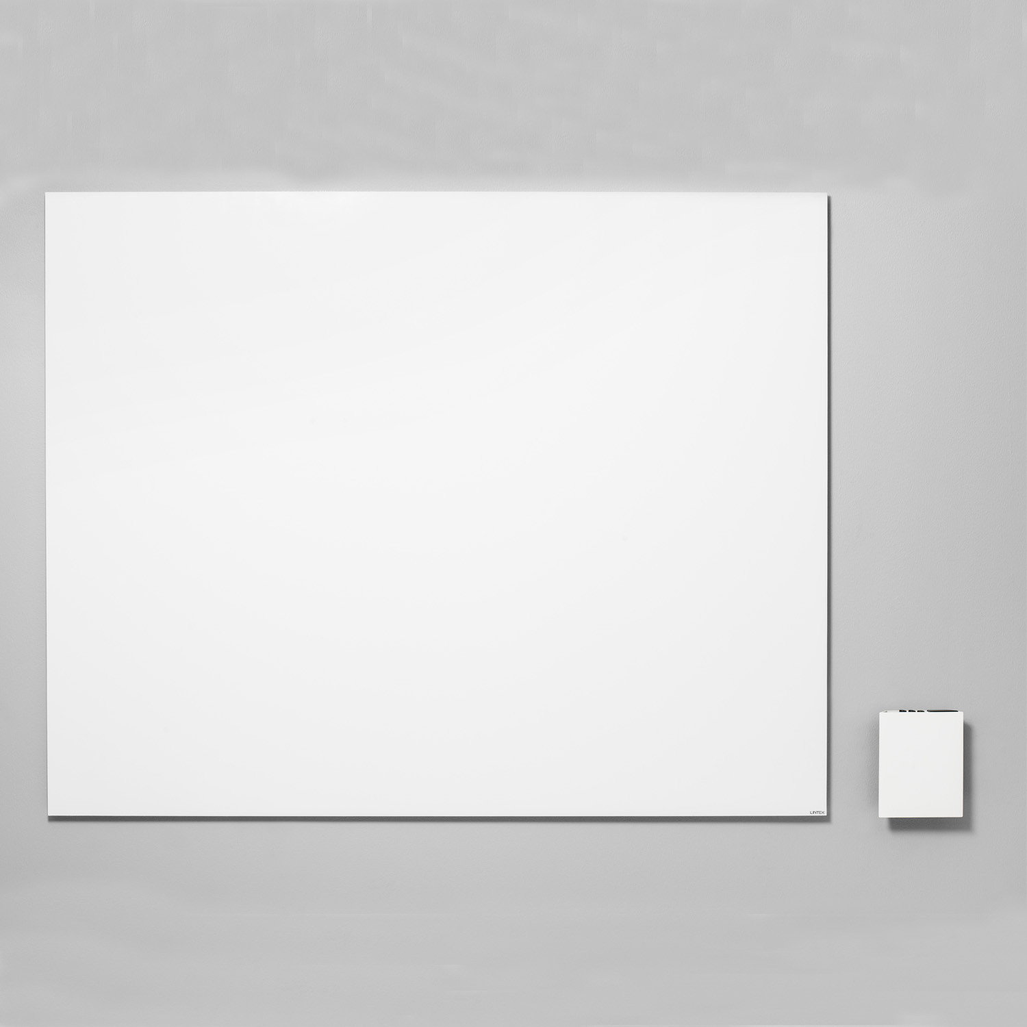 Air Whiteboard and Pen Holder