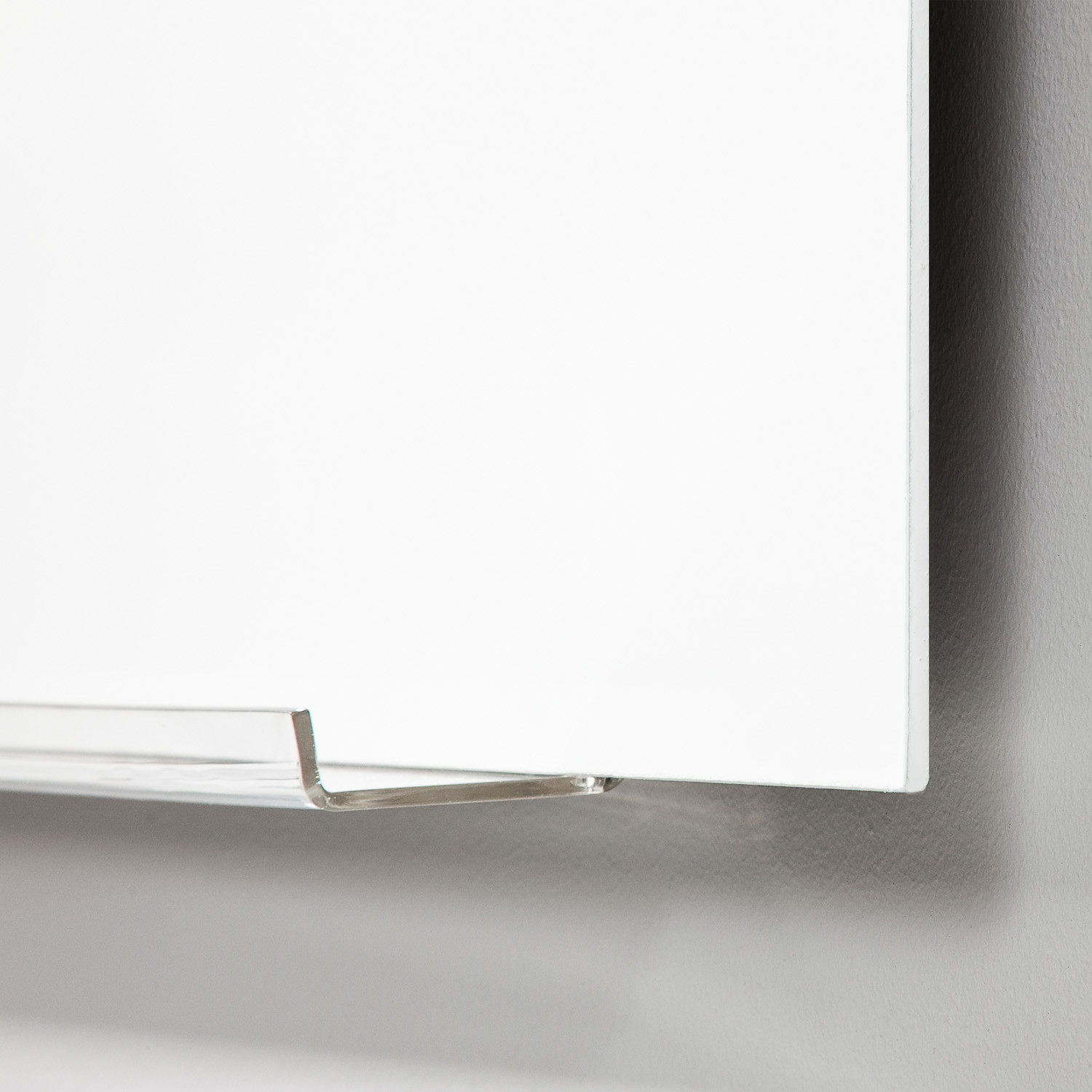 Air Board with Pen Tray