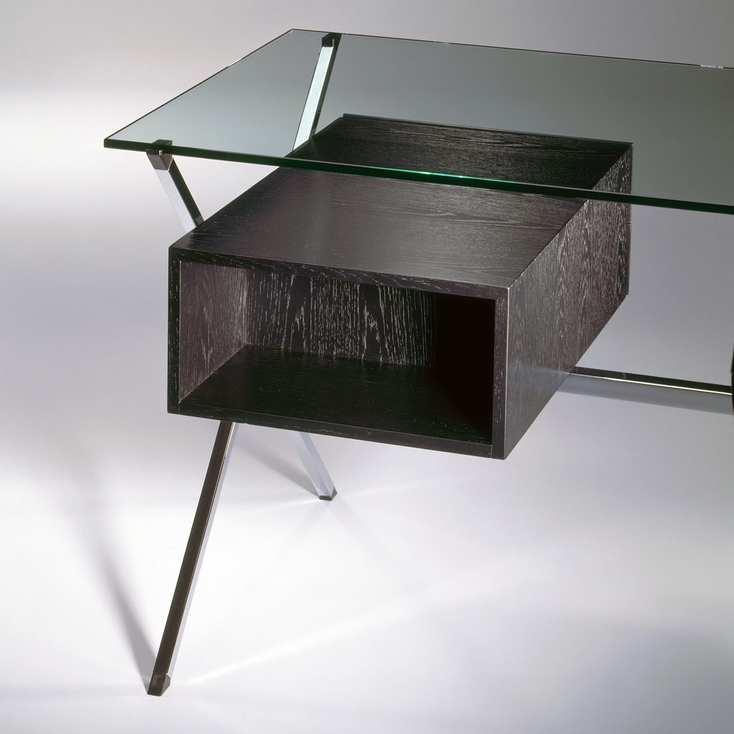 Albini Desk Drawer Detail