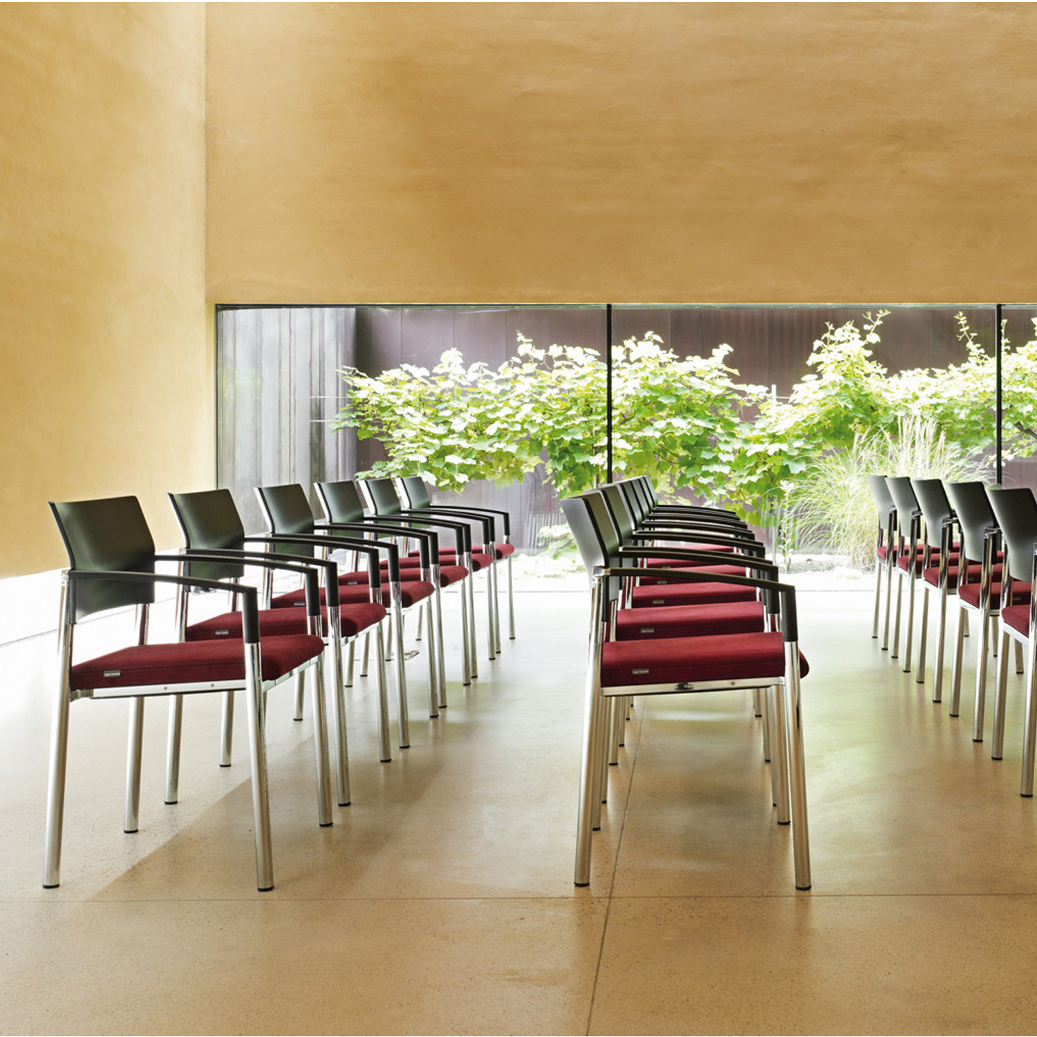 Aluform Chair Rows
