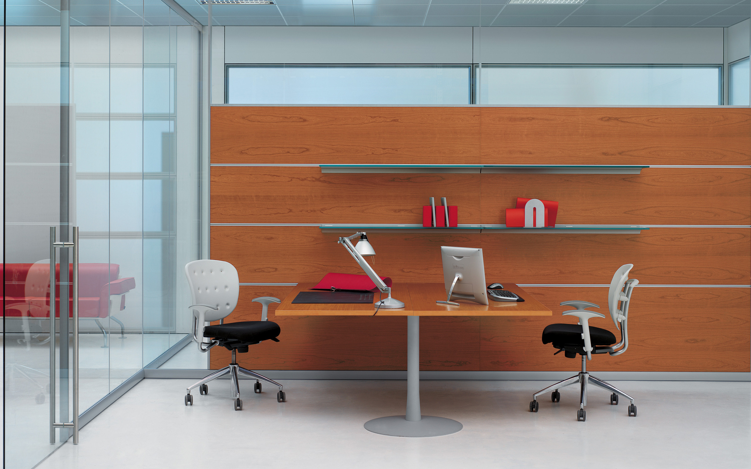 Areaplan Kristal Partitions + Glass Shelves