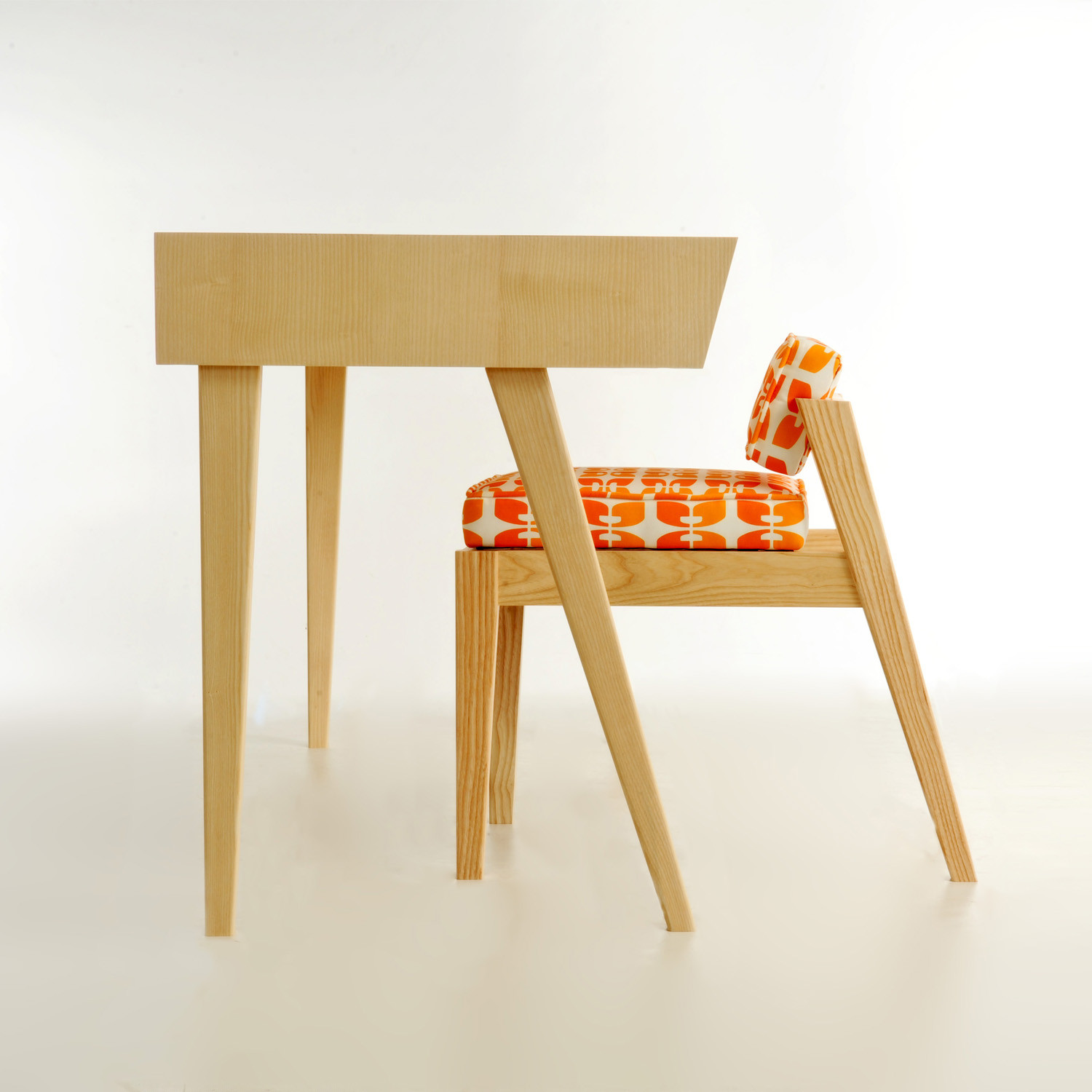 Beacon Desk