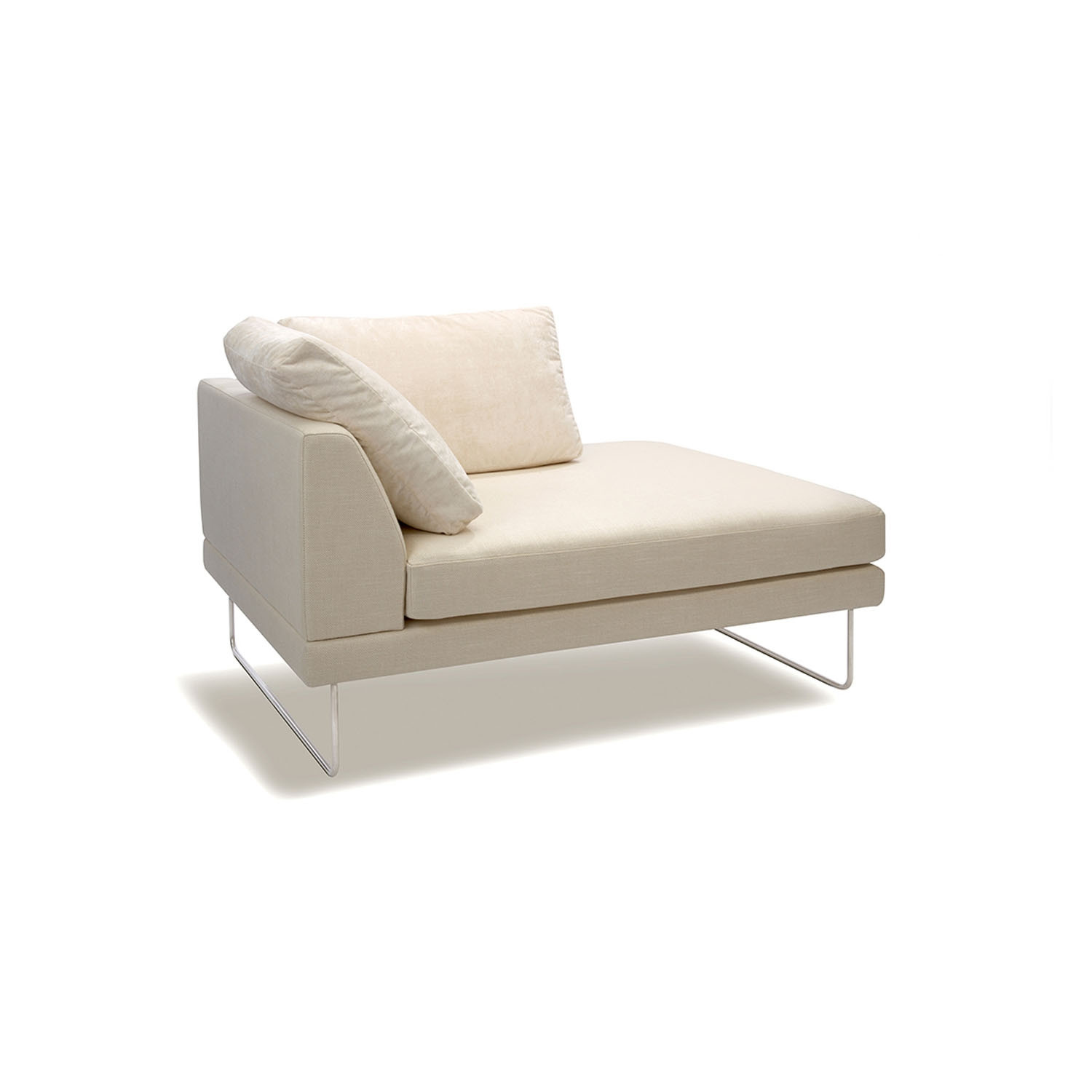 Bebe Chaise Side Angle
