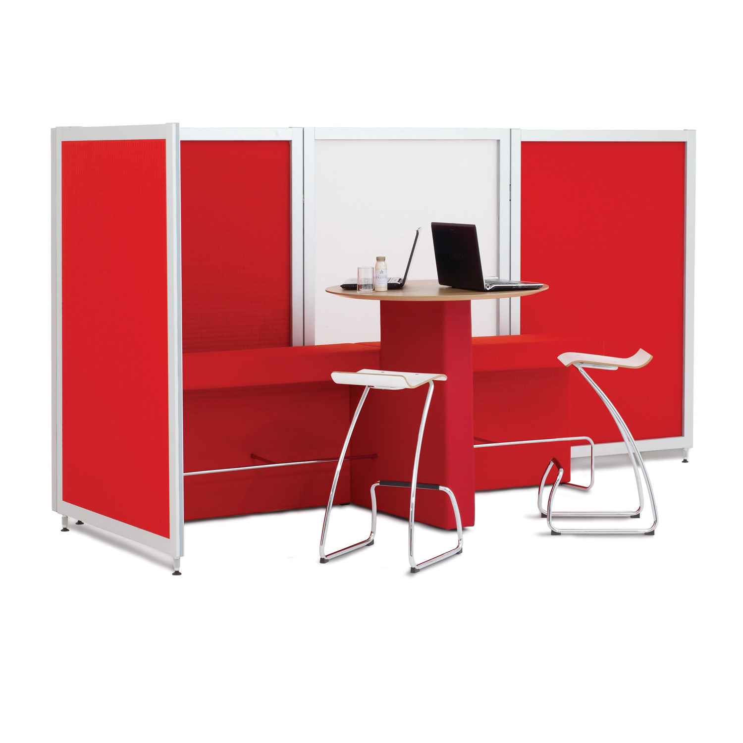 Border Third Space Seating