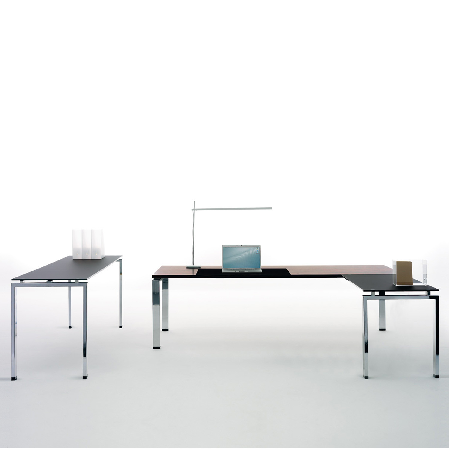 Click Manager Desk by Manerba