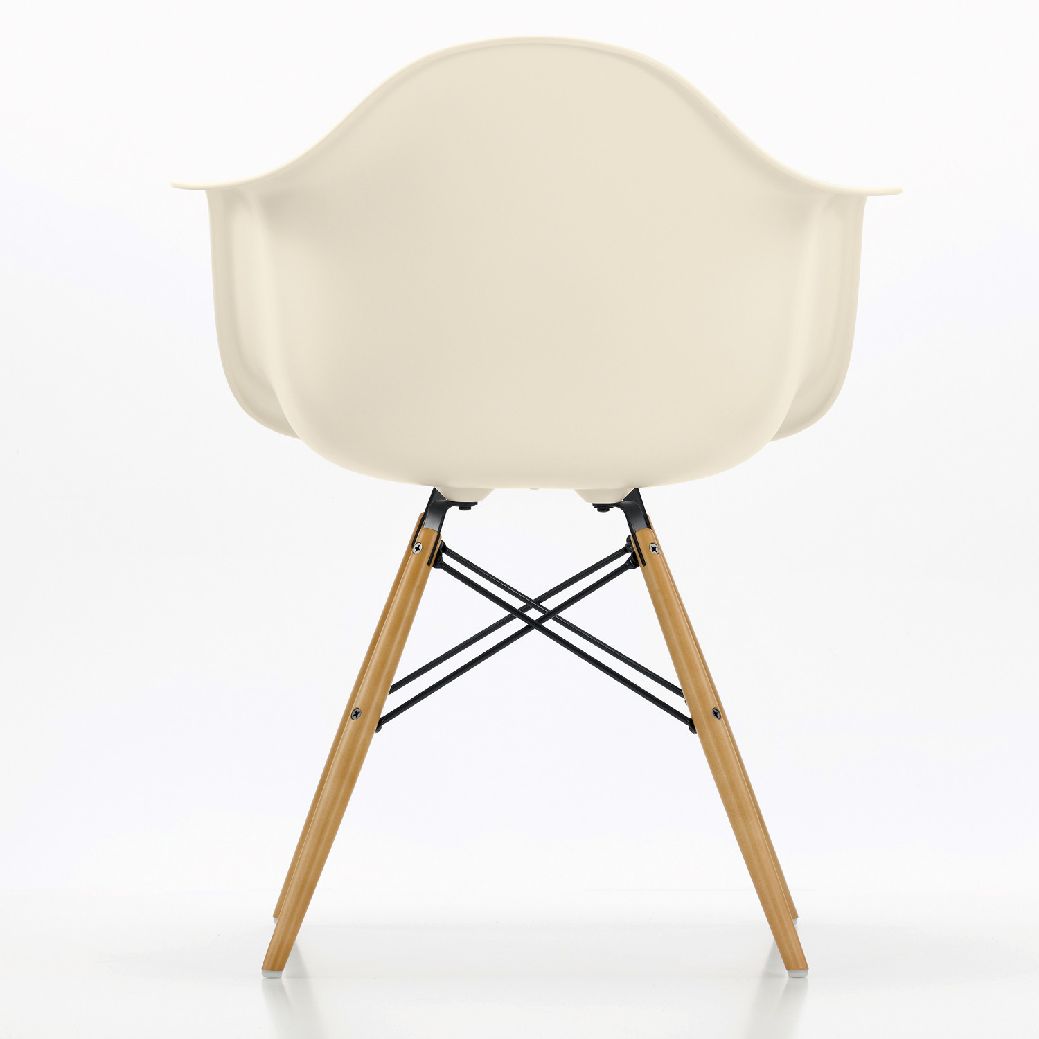Vitra Eames Plastic Armchair DAW 