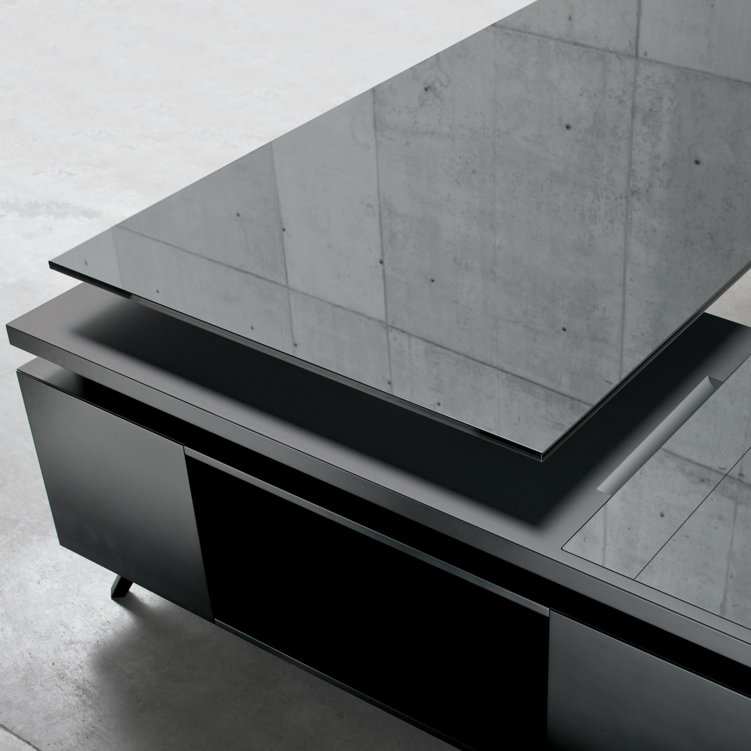 DR Executive desktop and storage top detail