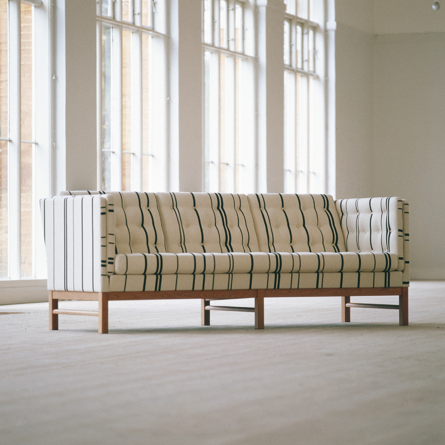 EJ 315 Reception Sofa