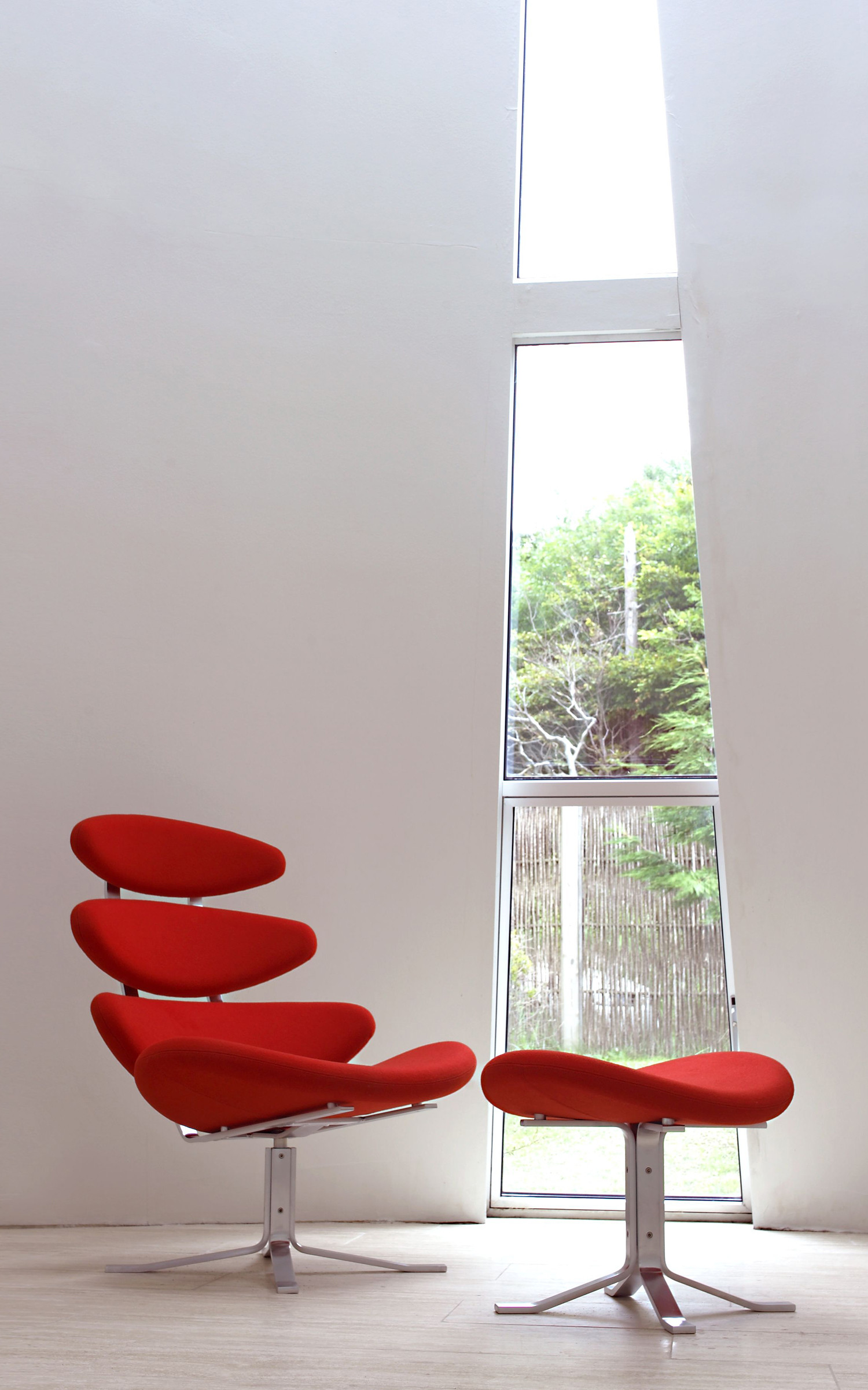 Corona Chair and Ottoman