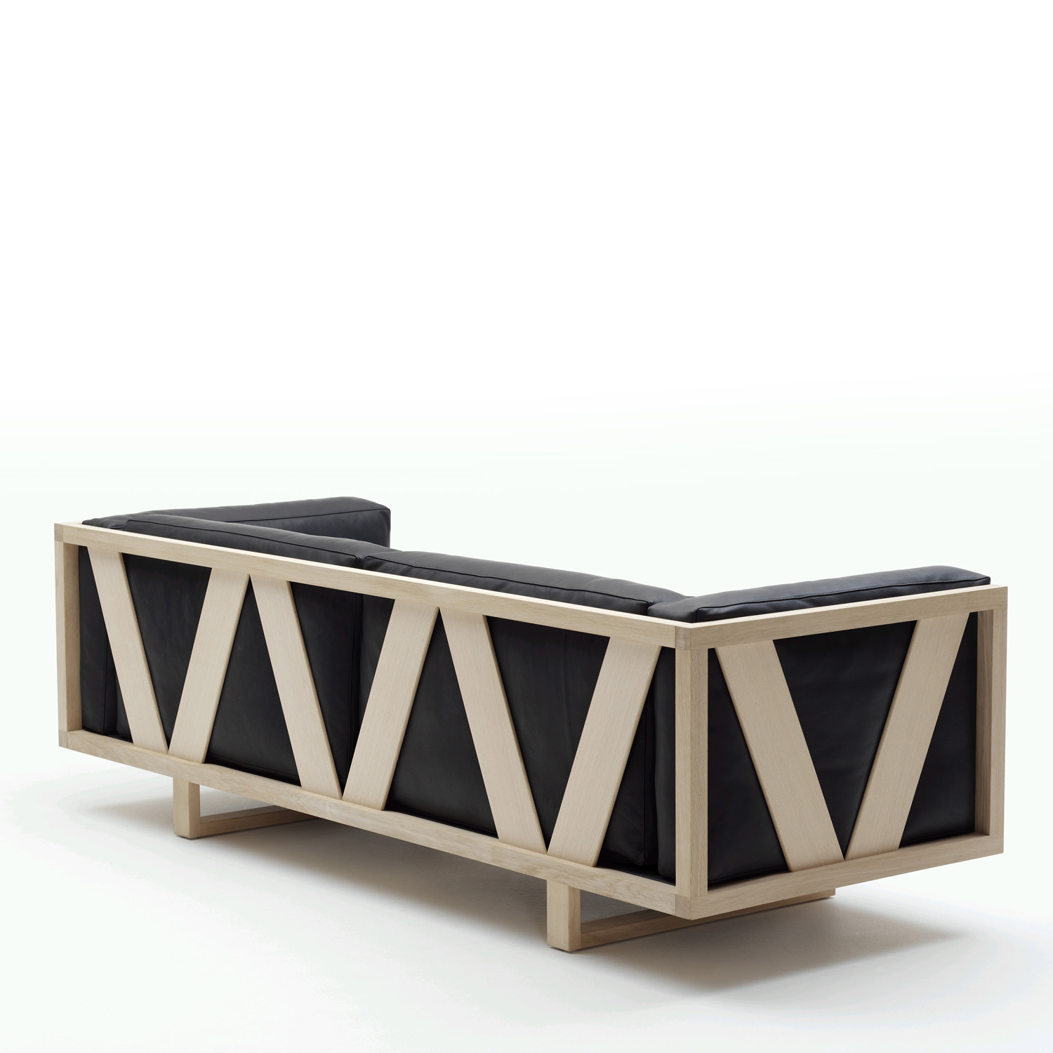 EJ 555 Frame Sofa