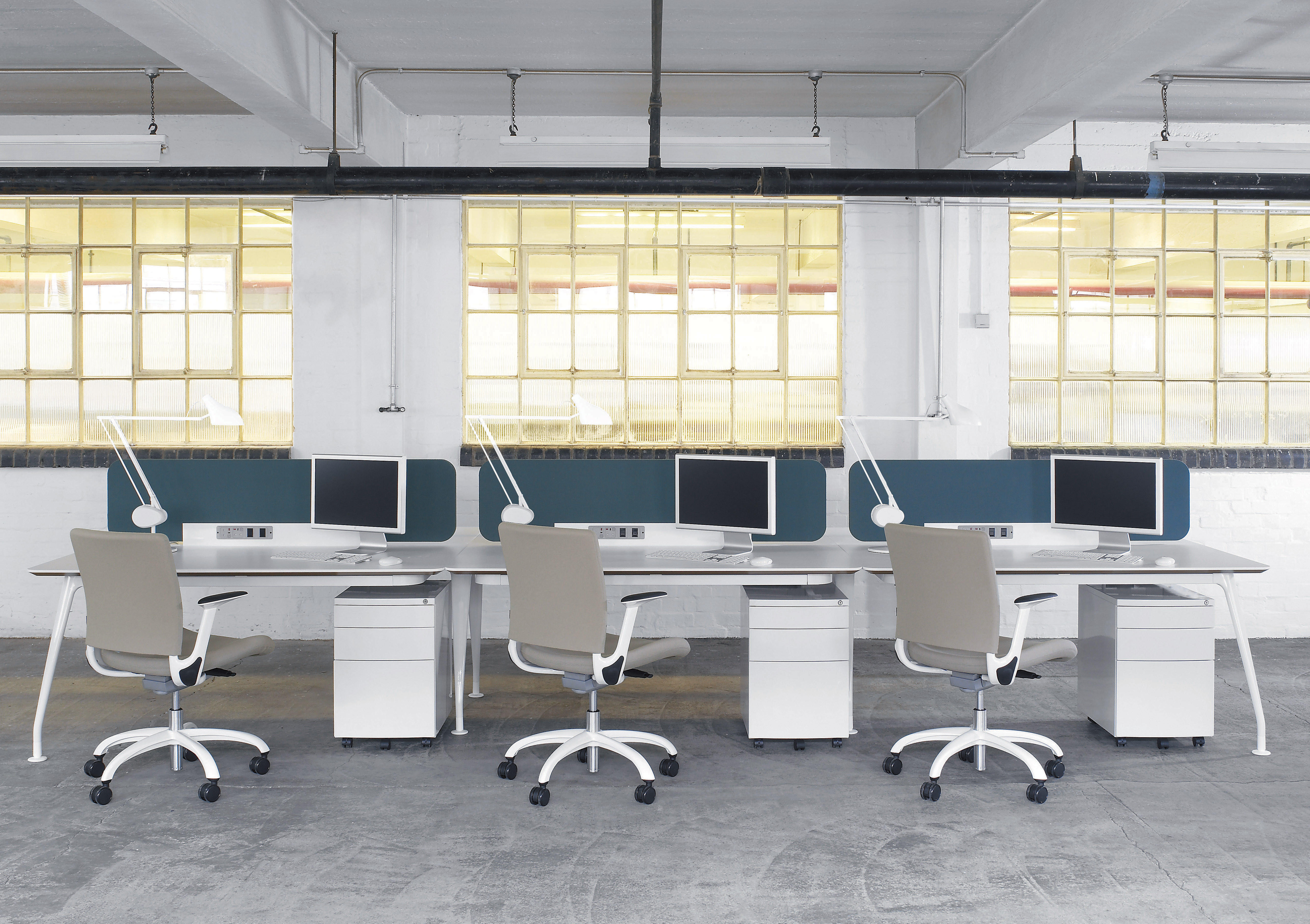 Verco DNA Bench Desk