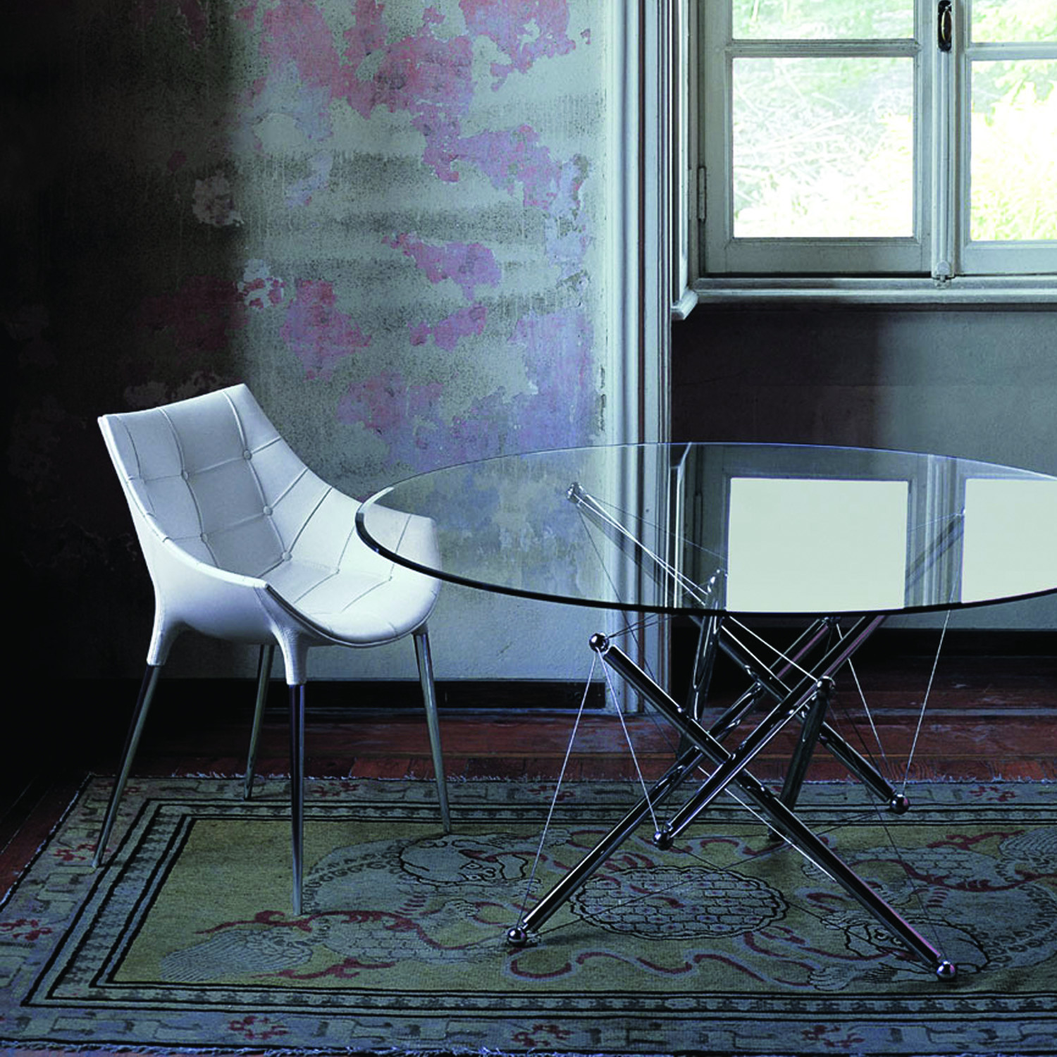246 Passion Chair with Table