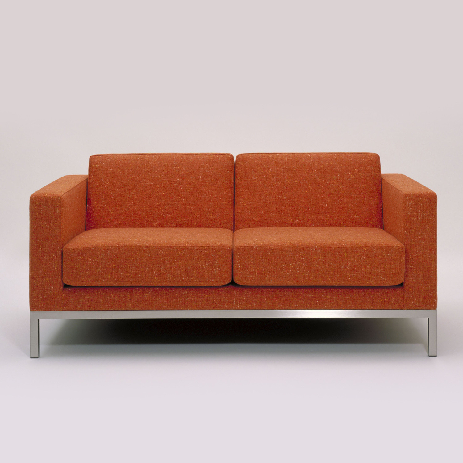 Hm26 Two-Seayet Sofa in fabric upholstery