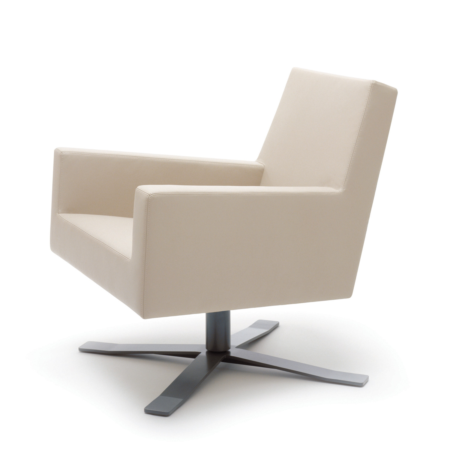 HM44 Low Back Armchair with self-centering swivel base