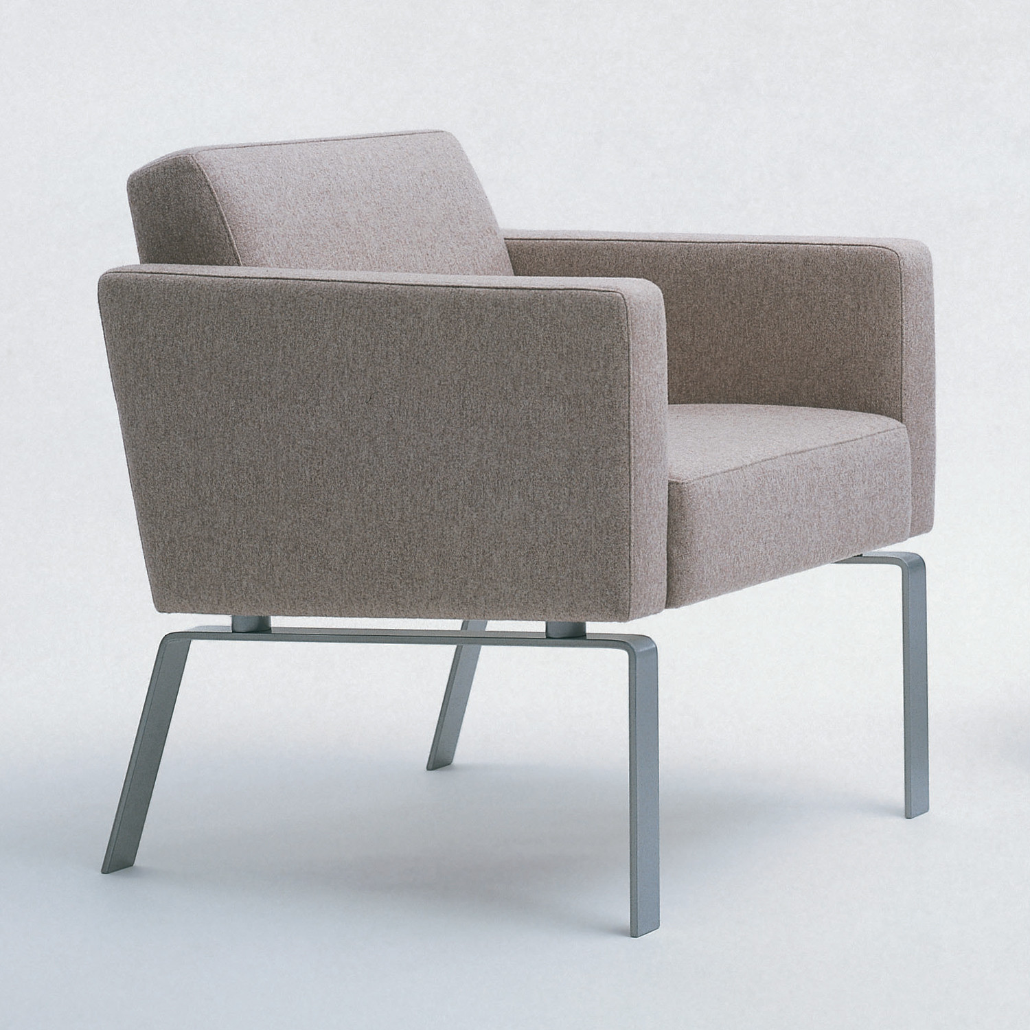 HM66 Reception Armchair