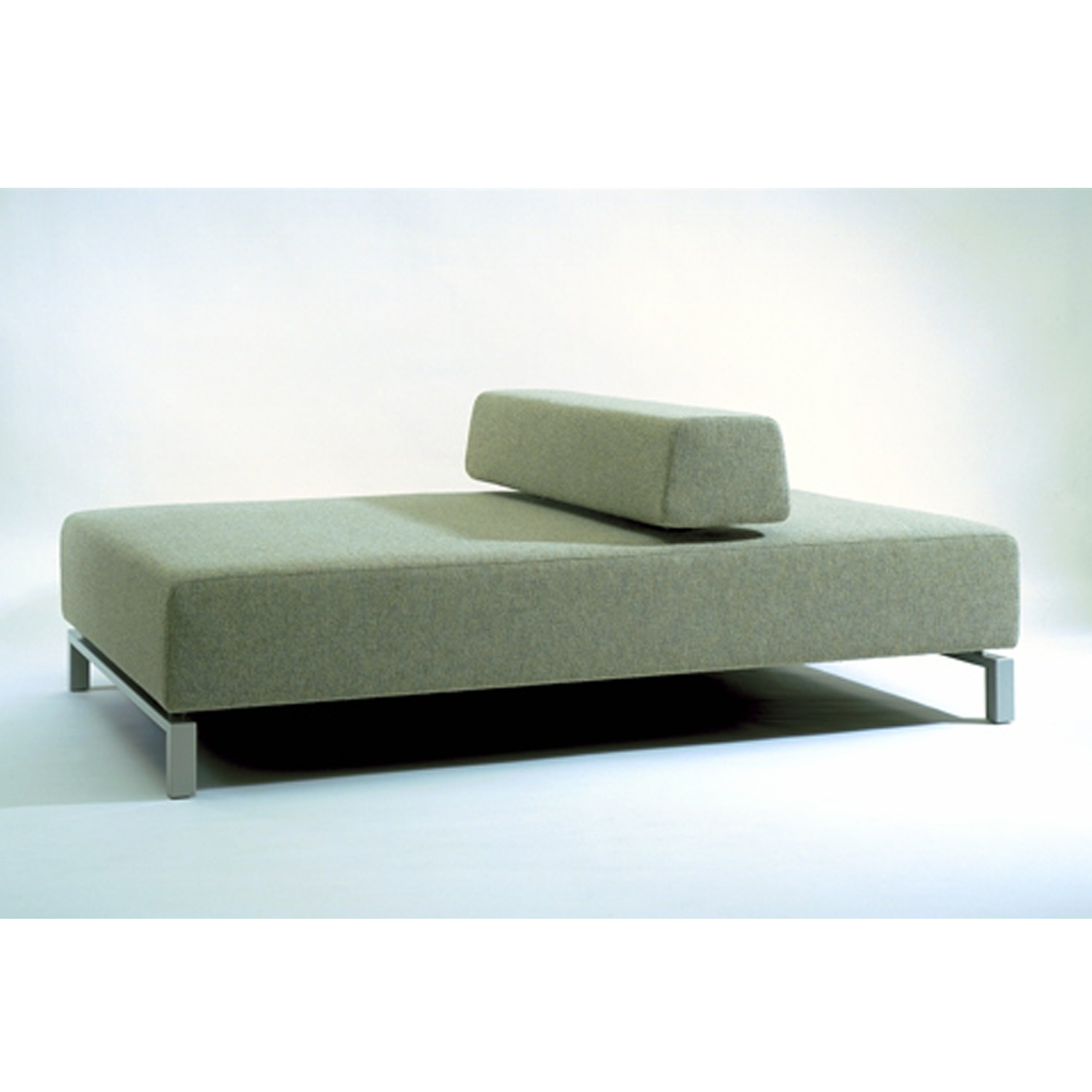 HM991 Daybed