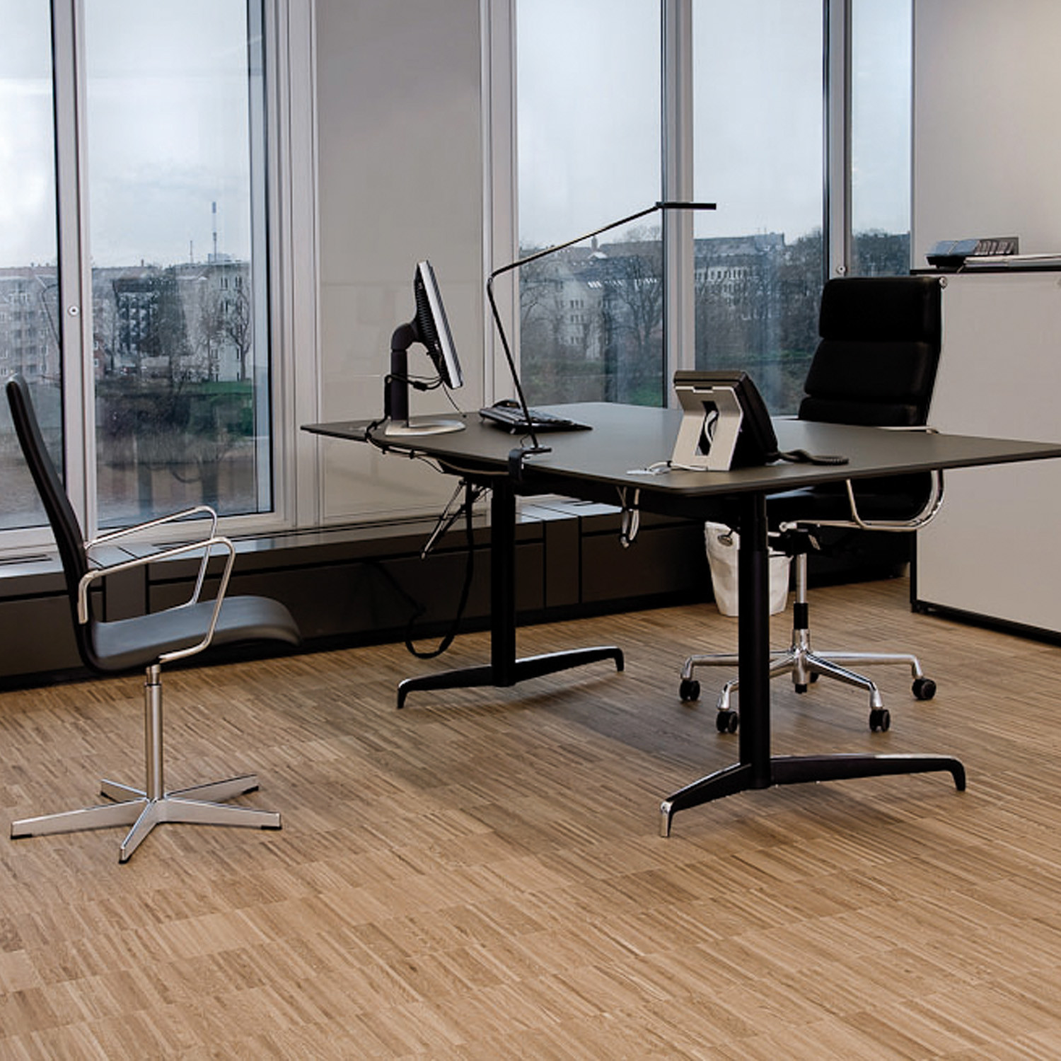 Genese Adjustable Desks