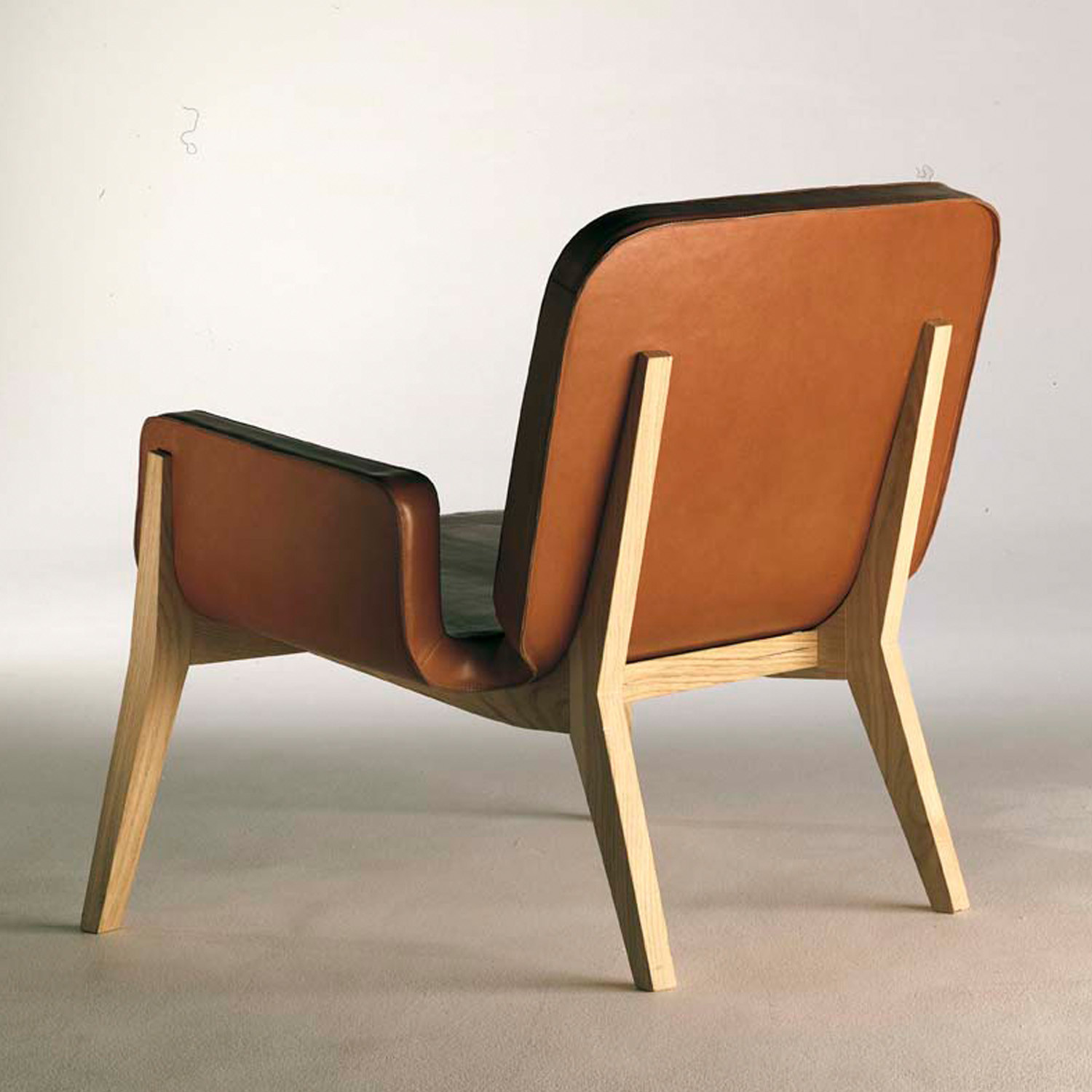 Jockey Chair Rear from Poltrona Frau