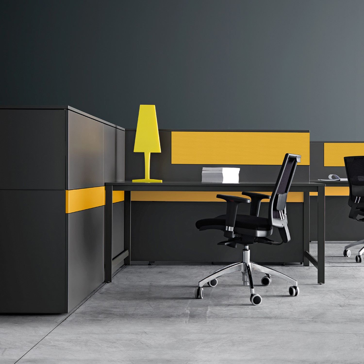K_word Modern Office Desk from Manerba