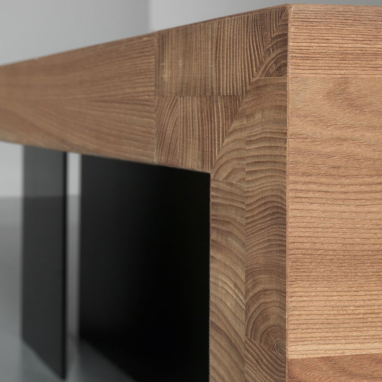 Kyo Olmo Solid Wood Executive Desk