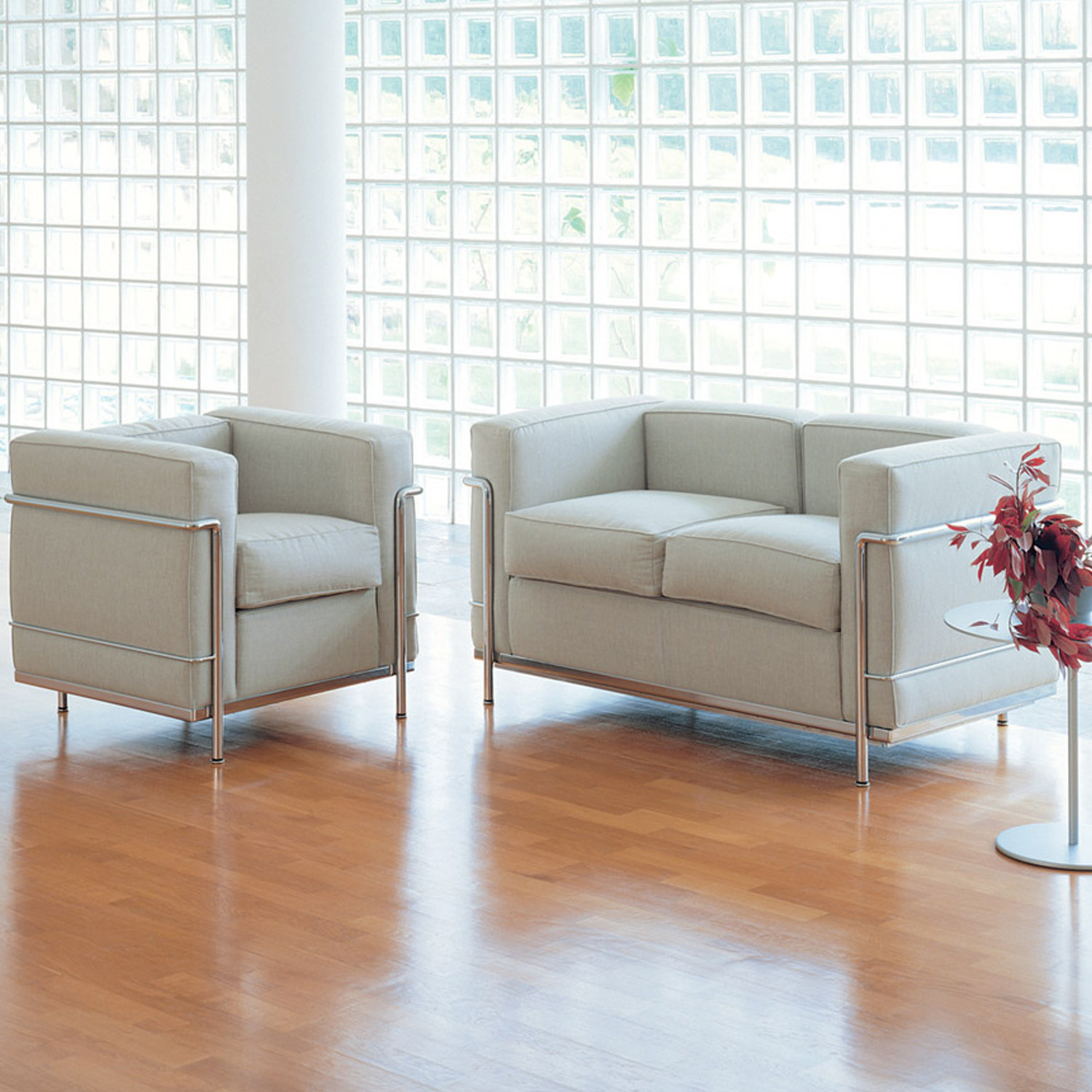LC2 Sofa and Armchair 
