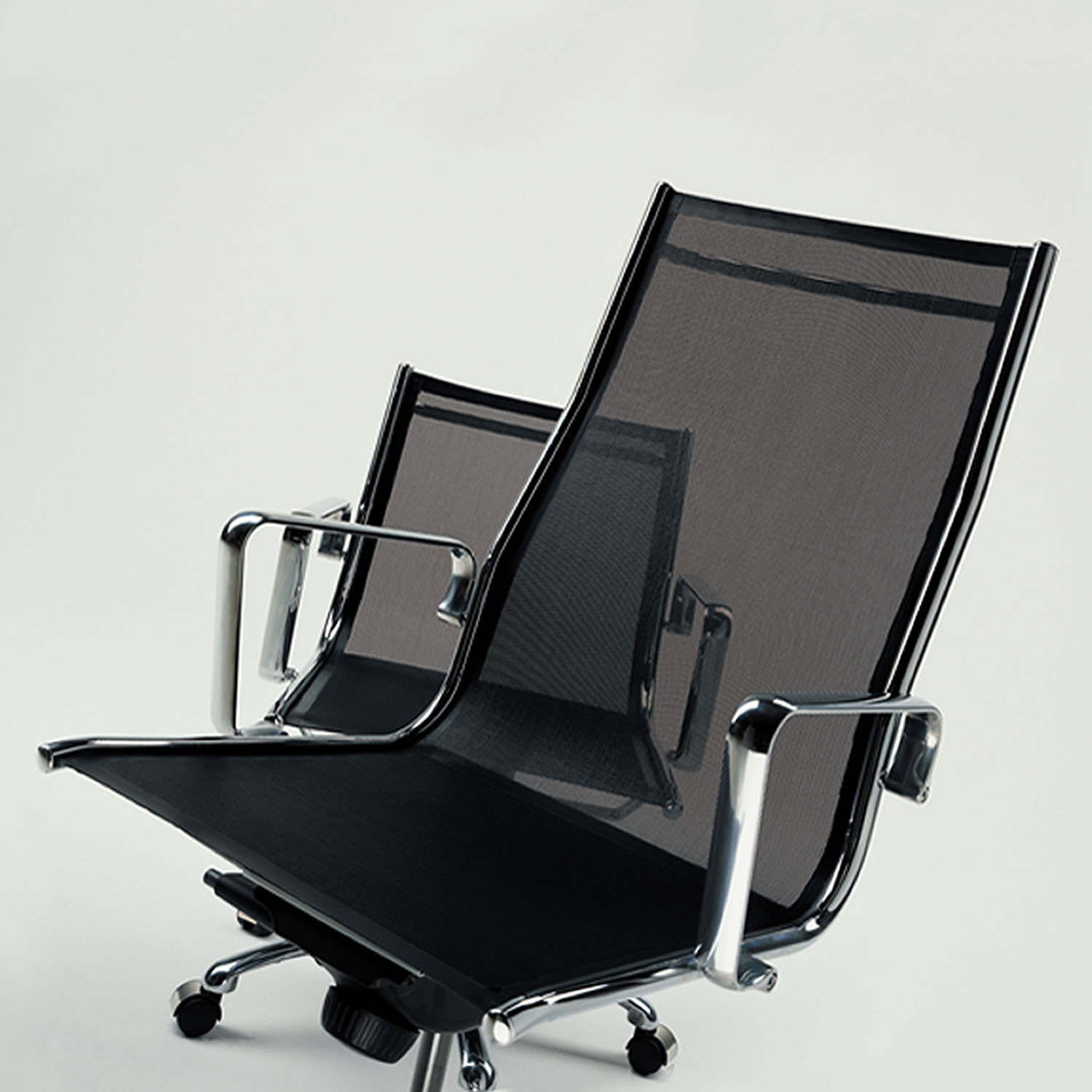 Light Chair featuring mesh backrest